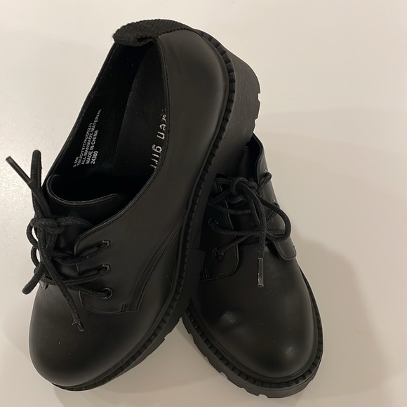 NEW Madden Girl Trudy Black Oxford Platform lace up Shoes in size 9.5 - Picture 5 of 12